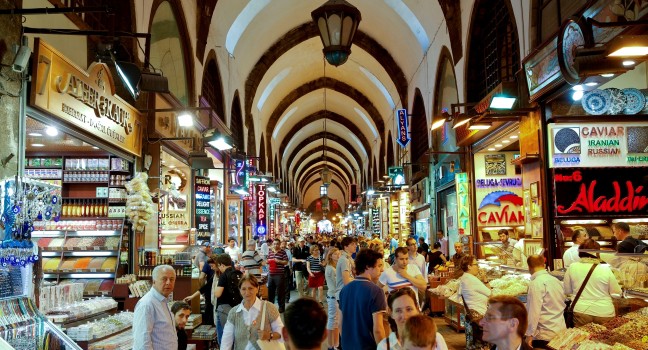 shopping-grand-bazaar-istanbul-turkey